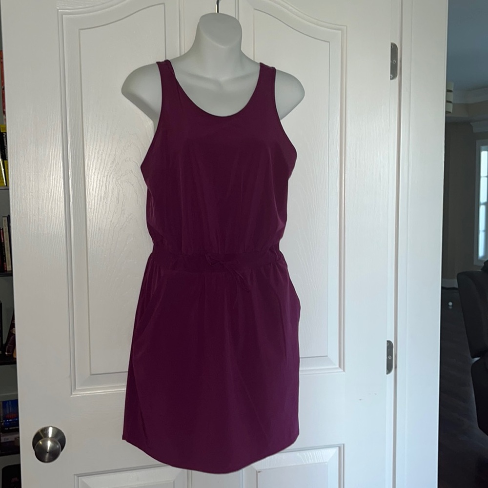 Cute athletic workout dress from target (never been worn)